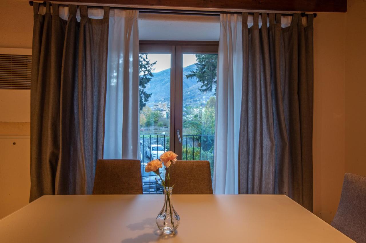 L'Atelier Du Temps - Les Greniers Appartements Aosta Eksteriør billede
