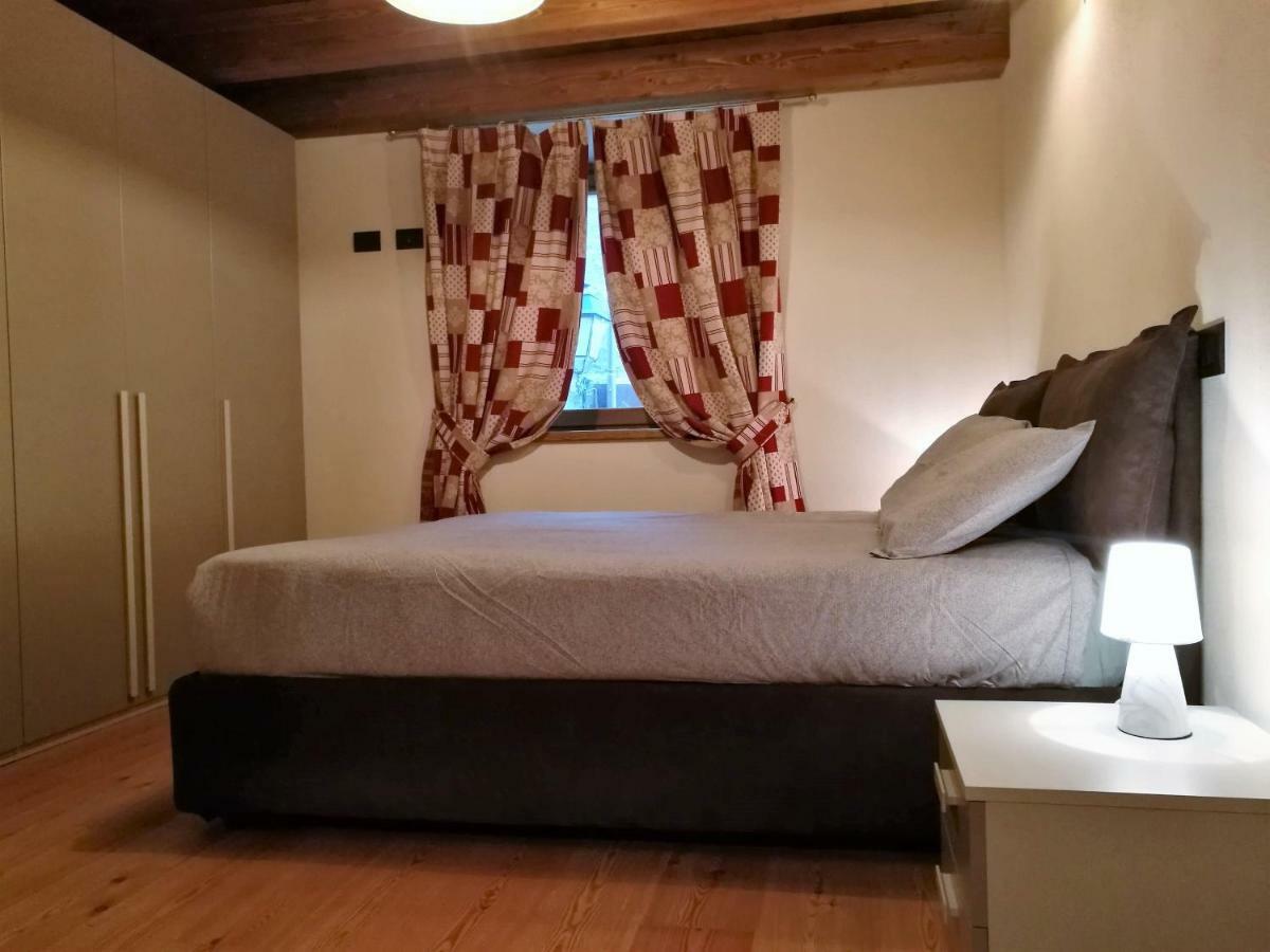 L'Atelier Du Temps - Les Greniers Appartements Aosta Eksteriør billede