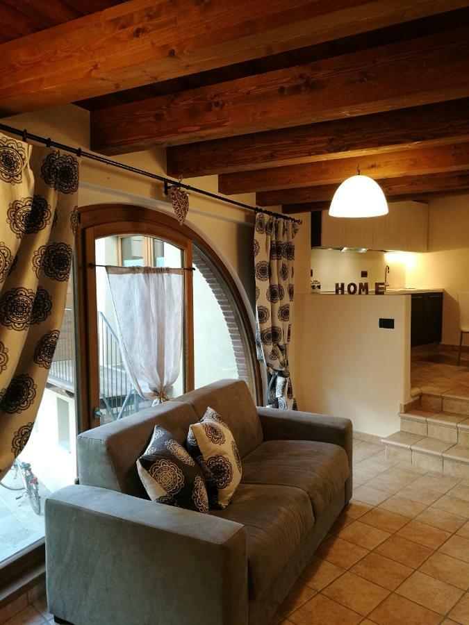 L'Atelier Du Temps - Les Greniers Appartements Aosta Eksteriør billede