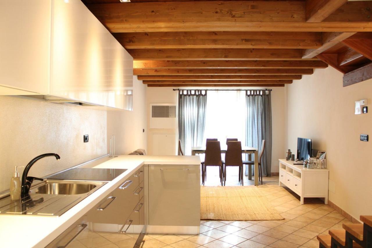 L'Atelier Du Temps - Les Greniers Appartements Aosta Eksteriør billede