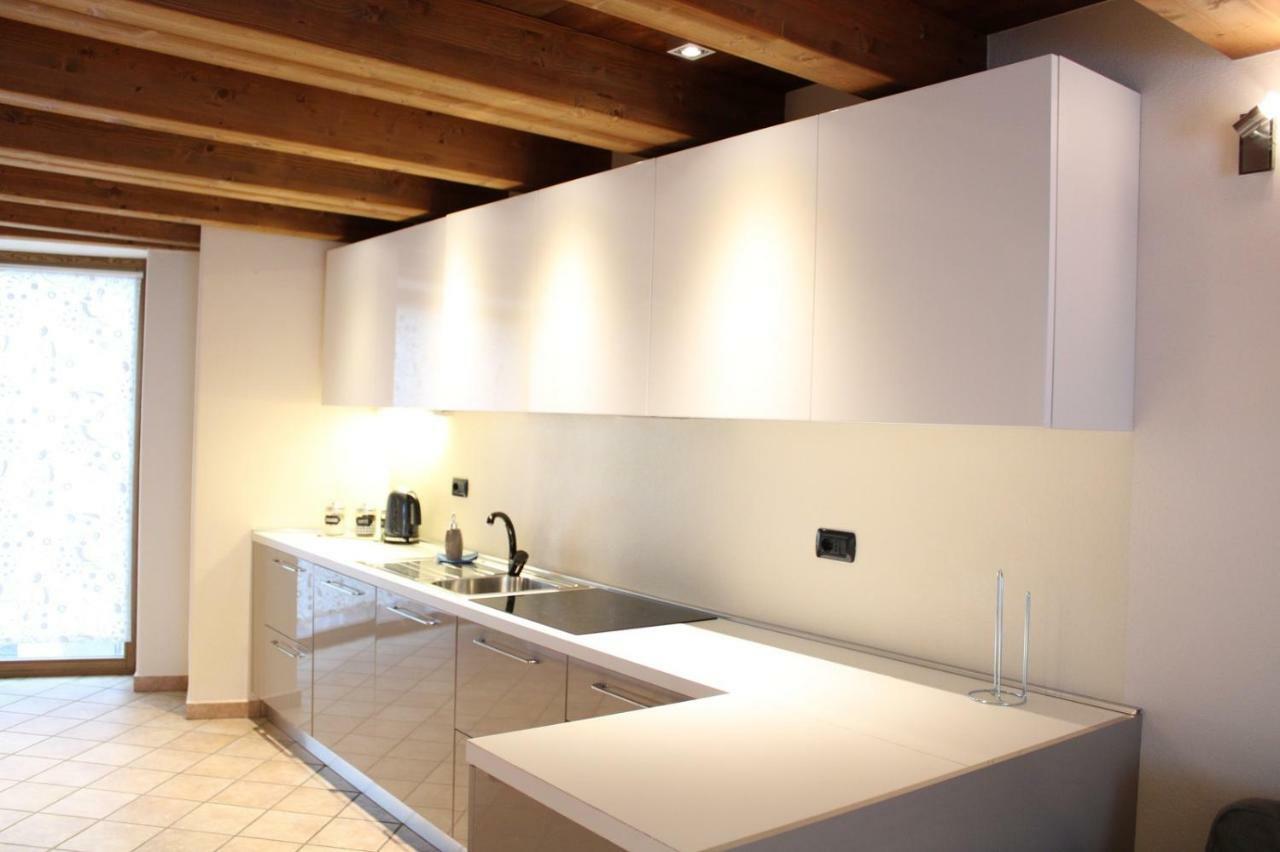 L'Atelier Du Temps - Les Greniers Appartements Aosta Eksteriør billede