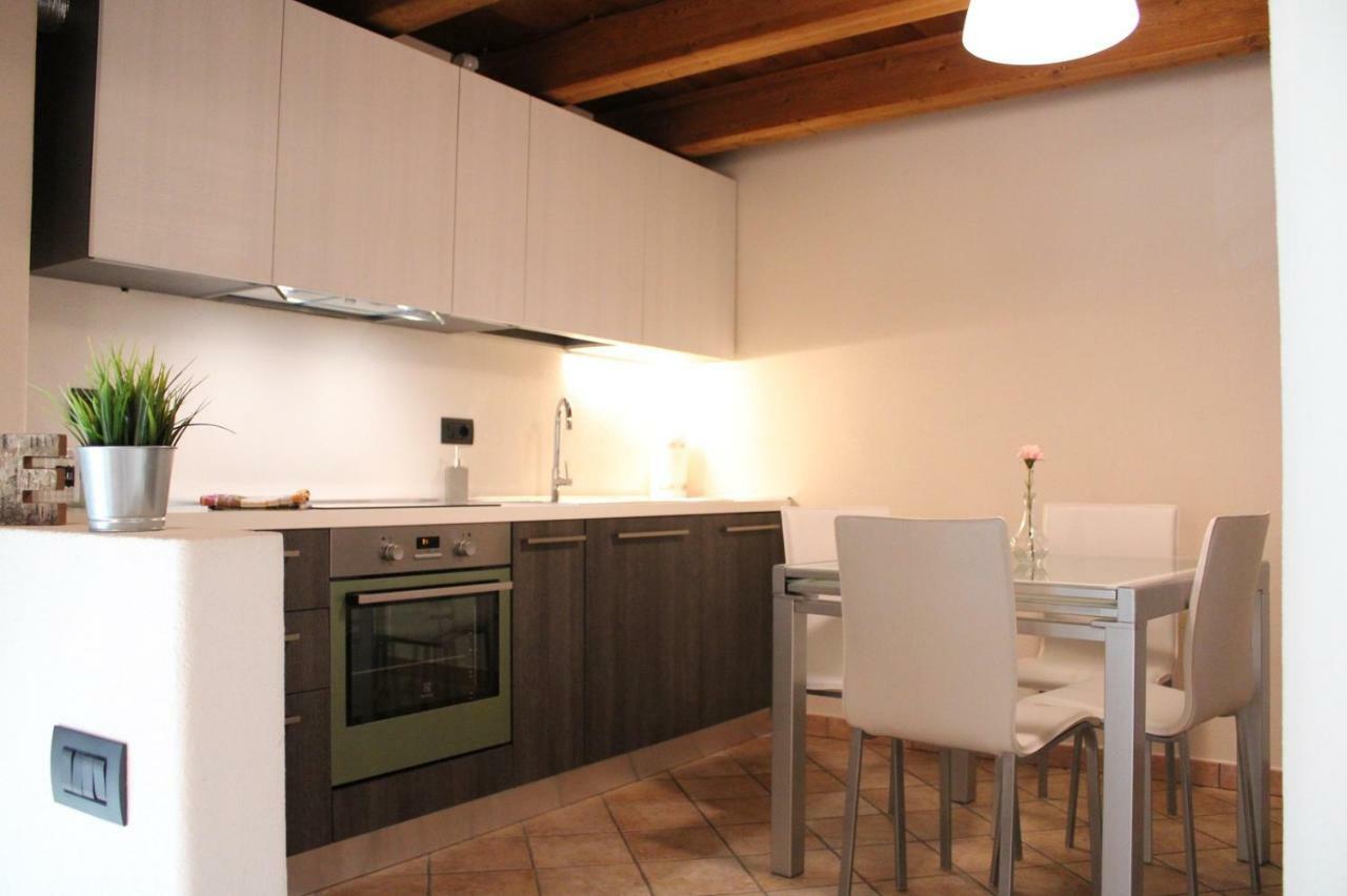 L'Atelier Du Temps - Les Greniers Appartements Aosta Eksteriør billede